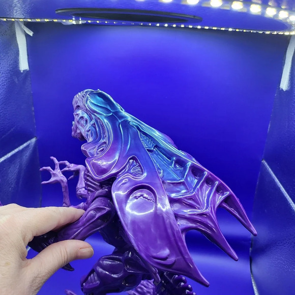 Alien Queen Xenomorph Giant Poseable 12 inch Purple 2019 Lanard 14 Moving Parts - Picture 5 of 10